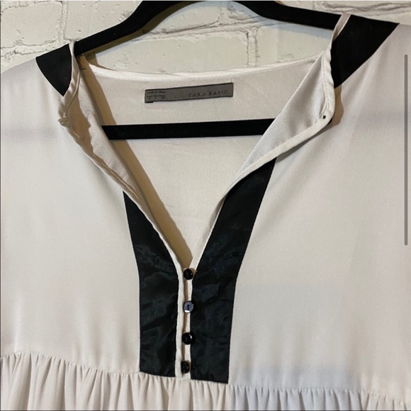 Zara Black and White Peplum Long Sleeve blouse - Picture 2 of 5